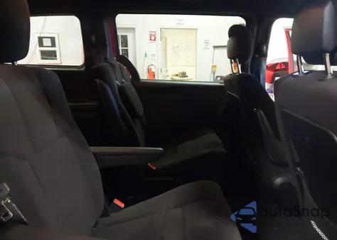 2014 Dodge Grand Caravan Sxt z USA, uszkodzony, nr VIN 2C4RDGCG1ER161435